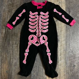 Infant girls long sleeve skeleton footed onsie.